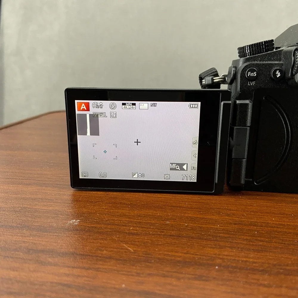 Panasonic Lumix G7 DMC-G7 16MP Mirrorless Camera Body w/ Charger & 128GB SD